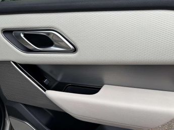 Land Rover RANGE ROVER VELAR 2.0 Range Rover Velar R-Dynamic SE D240 Auto 4WD 5dr