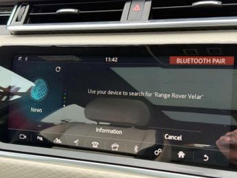 Land Rover RANGE ROVER VELAR 2.0 Range Rover Velar R-Dynamic SE D240 Auto 4WD 5dr