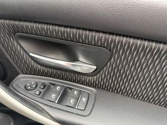 BMW 3 SERIES 2.0 320I SE Auto 5dr