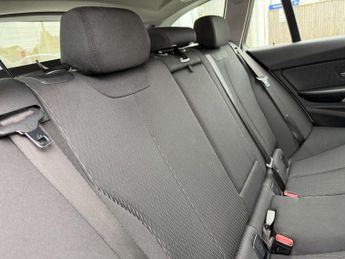 BMW 3 SERIES 2.0 320I SE Auto 5dr