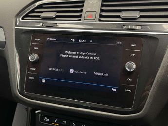 Volkswagen TIGUAN 1.5 Tiguan R-Line TSi Evo Semi-Auto 5dr
