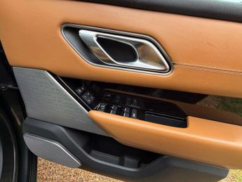 LAND ROVER RANGE ROVER VELAR 3.0 Range Rover Velar R-Dynamic HSE D300 Auto 4WD 5dr