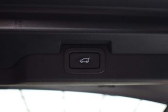 Land Rover Discovery 3.0 Discovery HSE SDV6 Auto 4WD