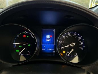 TOYOTA C-HR 1.8 C-HR-Dynamic HEV CVT 5dr