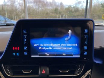 TOYOTA C-HR 1.8 C-HR-Dynamic HEV CVT 5dr