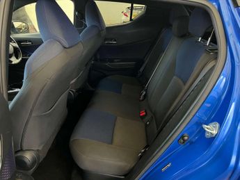 TOYOTA C-HR 1.8 C-HR-Dynamic HEV CVT 5dr