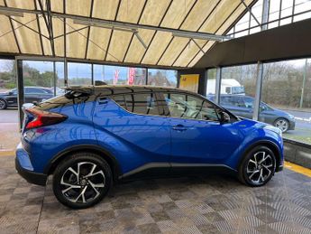 TOYOTA C-HR 1.8 C-HR-Dynamic HEV CVT 5dr