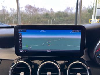MERCEDES-BENZ C-CLASS 2.0 C 220 AMG Line Premium D Auto 4dr