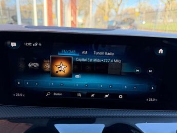 MERCEDES-BENZ CLA 1.3 CLA 200 AMG Line Auto 5dr