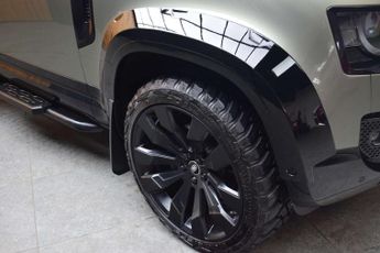 Land Rover DEFENDER 3.0 Defender X-Dynamic HSE D MHEV Auto 4WD 3dr