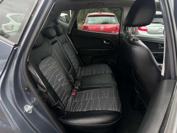 KIA VENGA 1.6 Venga 4 Auto 5dr