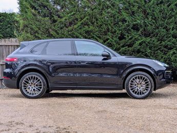 Porsche CAYENNE 3.0 Cayenne V6 Auto 4WD 5dr