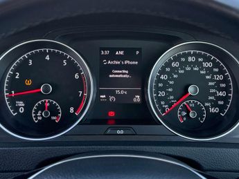 VOLKSWAGEN GOLF 1.0 Golf SE Nav TSi BlueMotion Technology Semi-Auto 5dr