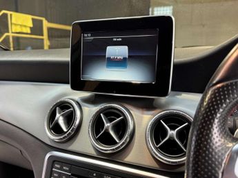 MERCEDES-BENZ CLA 2.1 CLA 220 D AMG Line 4Matic Auto 4WD 4dr