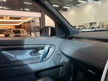 LAND ROVER DISCOVERY SPORT 1.5 Discovery Sport R-Dynamic SE P300e Auto 4WD 5dr