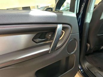 LAND ROVER DISCOVERY SPORT 1.5 Discovery Sport R-Dynamic SE P300e Auto 4WD 5dr