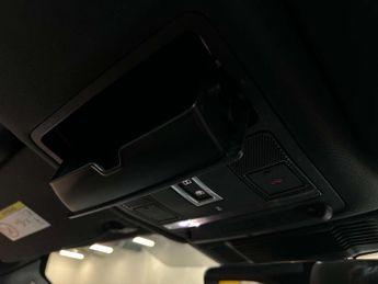 LAND ROVER DISCOVERY SPORT 1.5 Discovery Sport R-Dynamic SE P300e Auto 4WD 5dr