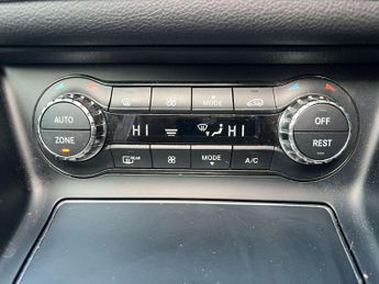 MERCEDES-BENZ A-CLASS 2.1 A 200 WhiteArt Premium+ D Automatic 5dr - NATIONAL DELIVERY*