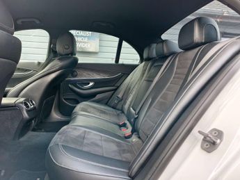 Mercedes-Benz E-CLASS 2.0 E 220 D AMG Line Auto 4dr