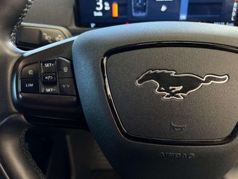 FORD MUSTANG MACH-E Mustang Mach-E Standard-Range RWD 5dr