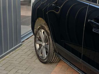 Peugeot 3008 1.6 3008 Allure Blue HDi S/S Auto 5dr