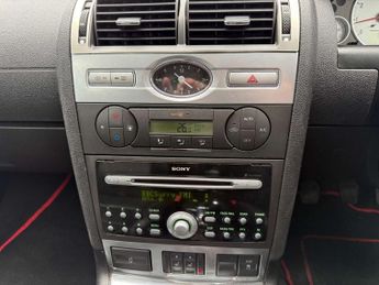 Ford Mondeo 3.0 Mondeo ST220 5dr