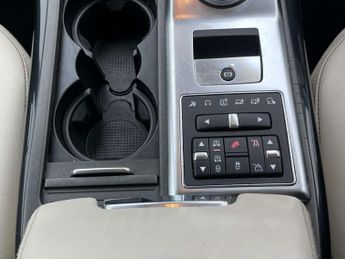 Land Rover RANGE ROVER SPORT 3.0 Range Rover Sport HSE Luxury SDV6 Auto 4WD 5dr