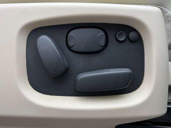 Land Rover RANGE ROVER SPORT 3.0 Range Rover Sport HSE Luxury SDV6 Auto 4WD 5dr