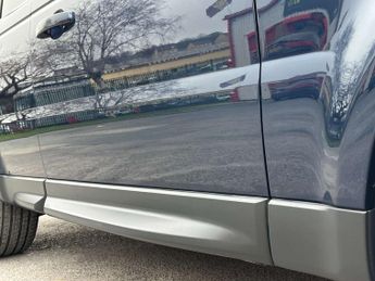 Land Rover RANGE ROVER SPORT 3.0 Range Rover Sport HSE Luxury SDV6 Auto 4WD 5dr