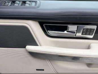 Land Rover RANGE ROVER SPORT 3.0 Range Rover Sport HSE Luxury SDV6 Auto 4WD 5dr