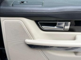 Land Rover RANGE ROVER SPORT 3.0 Range Rover Sport HSE Luxury SDV6 Auto 4WD 5dr