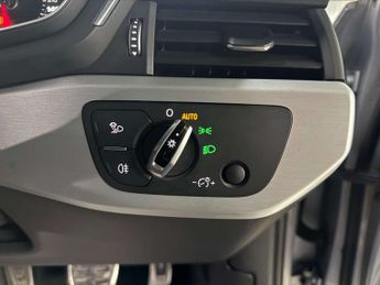 AUDI A4 2.0 A4 S Line TFSI Semi-Auto 4dr