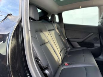 TESLA MODEL Y Model Y Long Range AWD 4WD 5dr