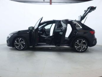 AUDI A3 1.0 A3 Sportback 30 TFSI MHEV S Line Semi-Auto 5dr