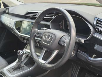 AUDI Q3 1.4 Q3 Technik 45 TFSI E Semi-Auto 5dr