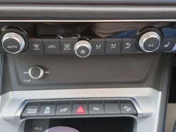 AUDI Q3 1.4 Q3 Technik 45 TFSI E Semi-Auto 5dr