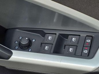 AUDI Q3 1.4 Q3 Technik 45 TFSI E Semi-Auto 5dr