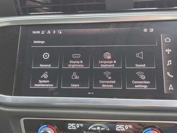 AUDI Q3 1.4 Q3 Technik 45 TFSI E Semi-Auto 5dr