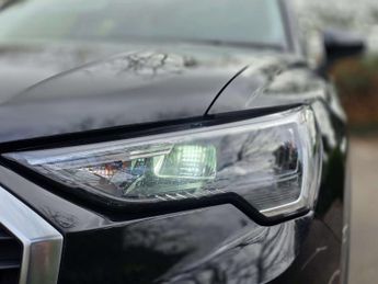 AUDI Q3 1.4 Q3 Technik 45 TFSI E Semi-Auto 5dr