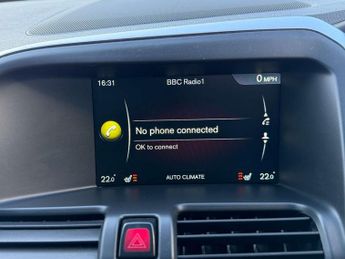 VOLVO XC60 2.4 XC60 R-Design Nav D4 AWD Auto 4WD 5dr