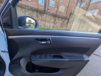 SUZUKI SWIFT 1.2 Swift SZ4 Auto 5dr