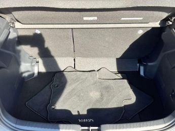 TOYOTA YARIS 1.5 Yaris Dynamic HEV CVT 5dr