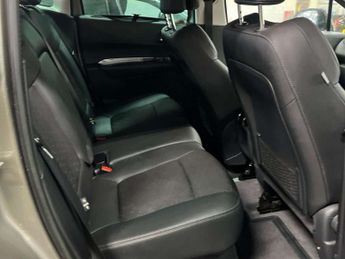 PEUGEOT 3008 1.6 3008 Allure e-HDi Semi-Auto 5dr