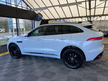 JAGUAR F-PACE 2.0 F-Pace Chequered Flag AWD D Auto 4WD 5dr