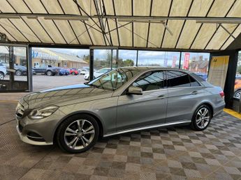 MERCEDES-BENZ E-CLASS 2.0 E200 SE Auto 4dr