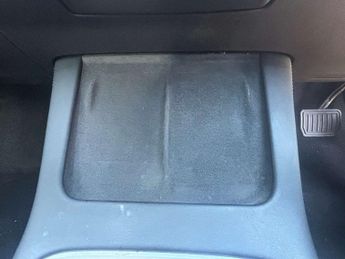 TESLA MODEL 3 Model 3 Standard Range + 4dr