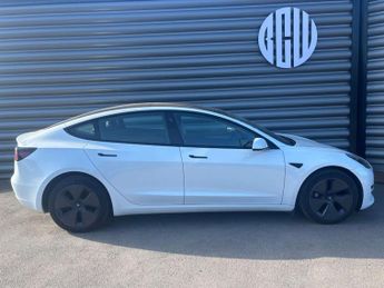 TESLA MODEL 3 Model 3 Standard Range + 4dr