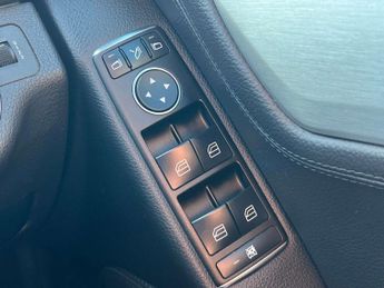 MERCEDES-BENZ C-CLASS 3.0 C350 AMG Sport CDi BlueEfficiency Automatic 4dr - NATIONAL D