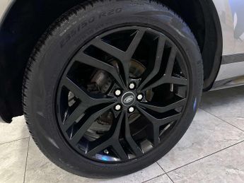 Land Rover RANGE ROVER EVOQUE 2.0 Range Rover Evoque R-Dynamic HSE D Auto 4WD 5dr