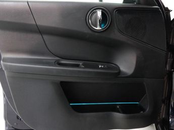 MINI COUNTRYMAN 1.5 Countryman Cooper Classic Auto 5dr